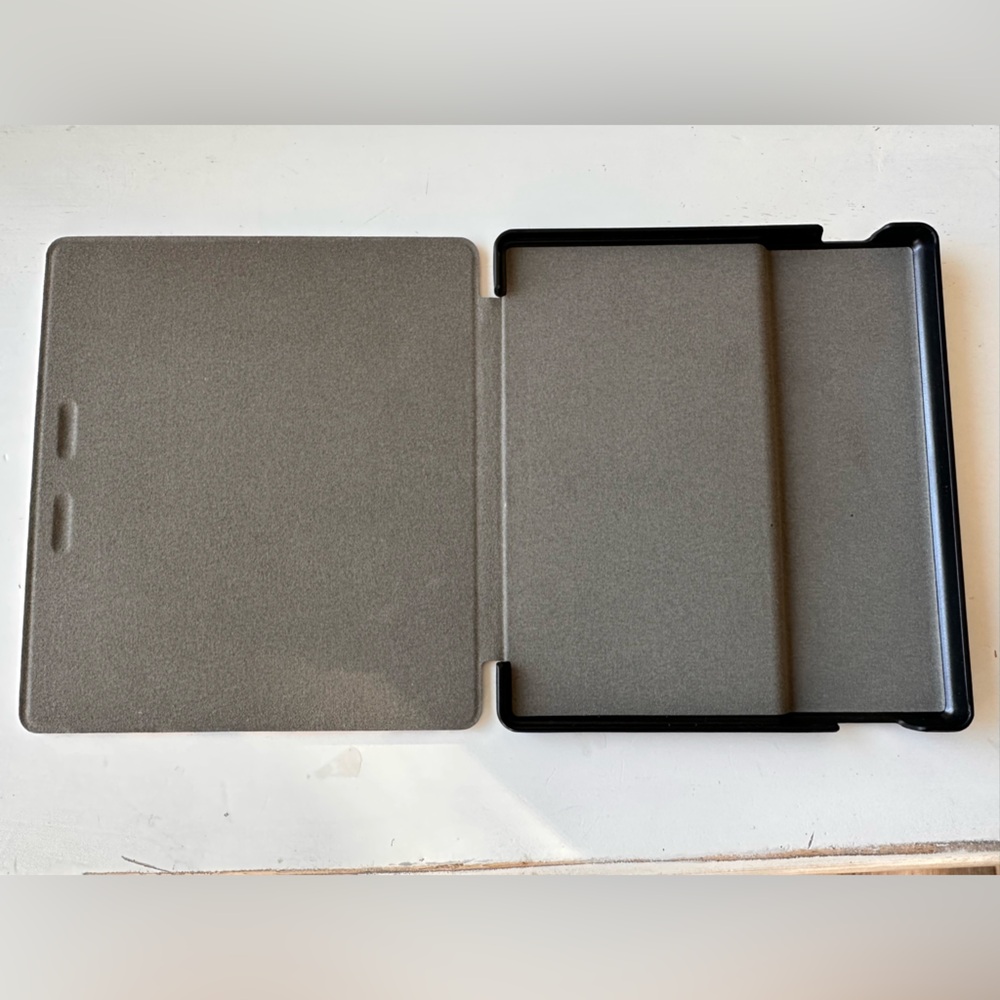 Kindle Case - Multicolor - Picture 4 of 6